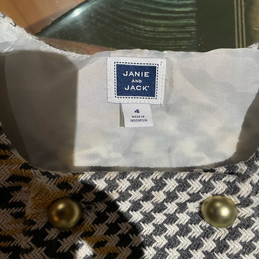 Janie and Jack dress for a beautiful girl very cute bow with gold bottoms - Picture 2 of 3